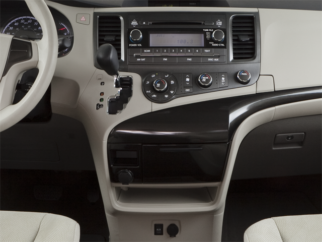 2013 Toyota Sienna L 7 Passenger