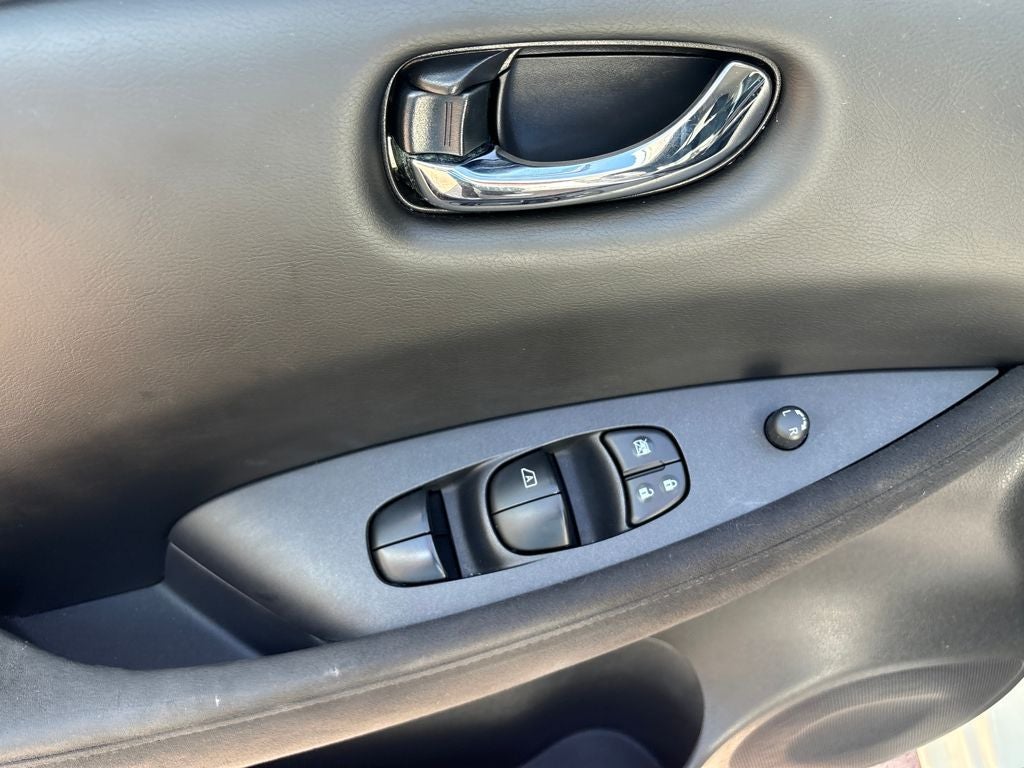 2016 Nissan Leaf S
