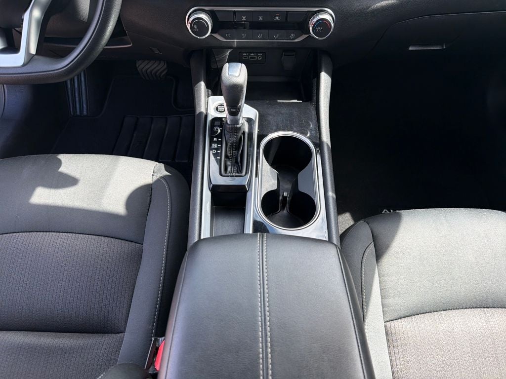 2024 Nissan Altima SV - Photo 14
