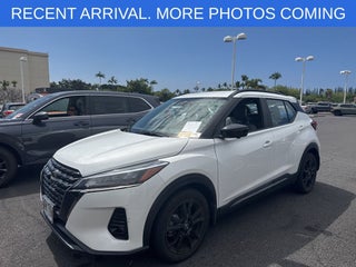 2022 Nissan Kicks SR